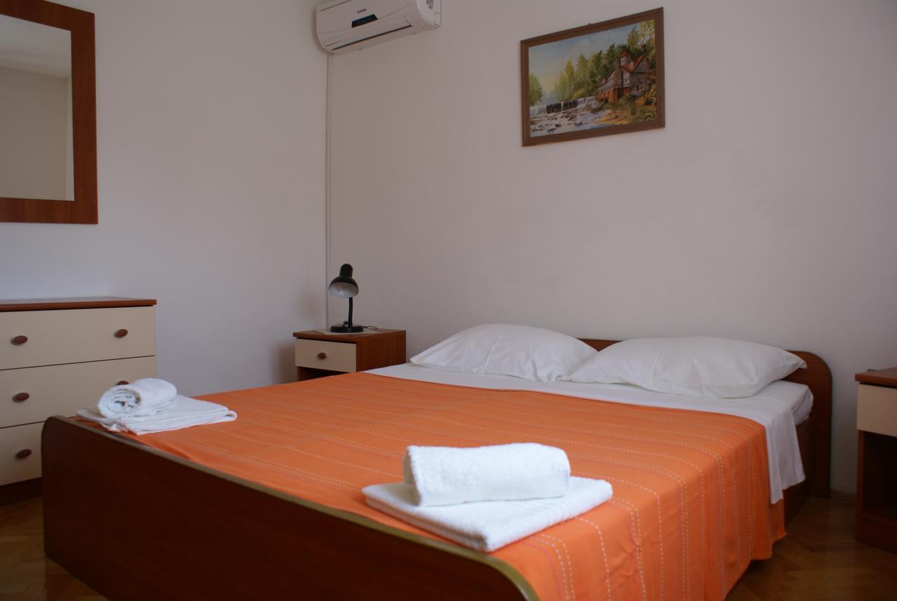 Apartments Nikola Krk Town Kültér fotó